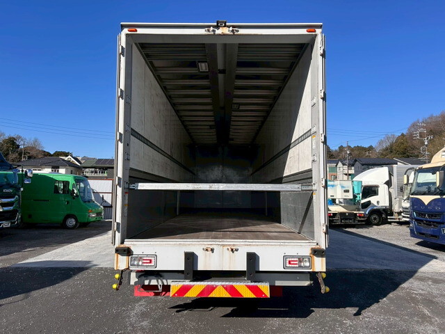 日野プロフィアアルミウイング大型（10t）[写真09]