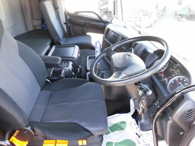 日野プロフィアアルミウイング大型（10t）[写真17]