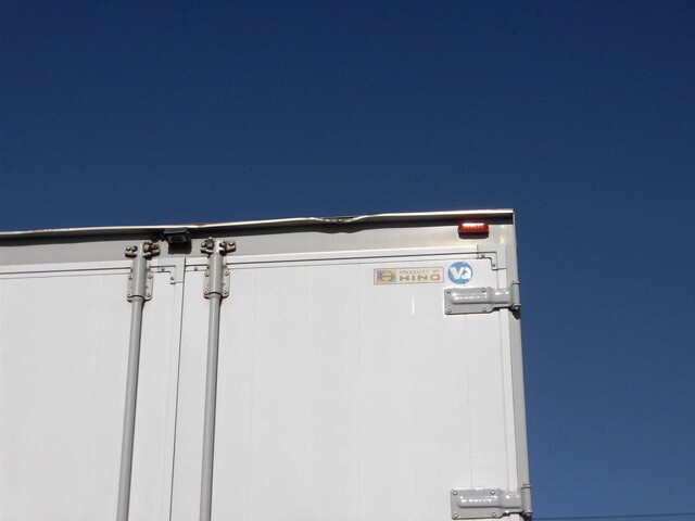 日野プロフィアアルミウイング大型（10t）[写真28]