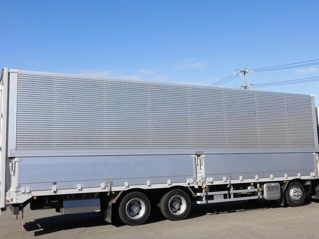 日野プロフィアアルミウイング大型（10t）[写真30]