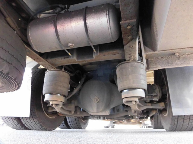 日野プロフィアアルミウイング大型（10t）[写真09]