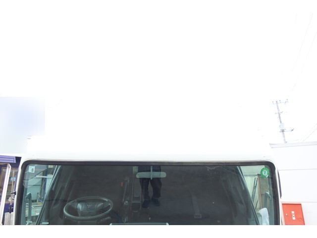 三菱ふそうキャンター平ボディ小型（2t・3t）[写真28]