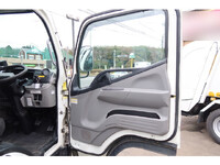 三菱ふそうキャンター平ボディ小型（2t・3t）[写真30]