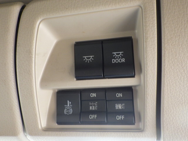 日野レンジャーアルミウイング中型（4t）[写真37]