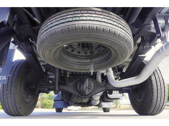 トヨタトヨエース平ボディ小型（2t・3t）[写真16]