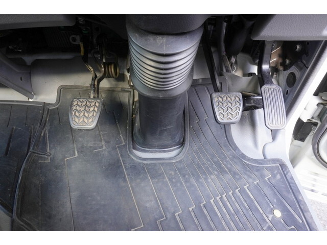 トヨタトヨエース平ボディ小型（2t・3t）[写真37]