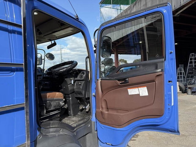 日野レンジャー平ボディ中型（4t）[写真29]