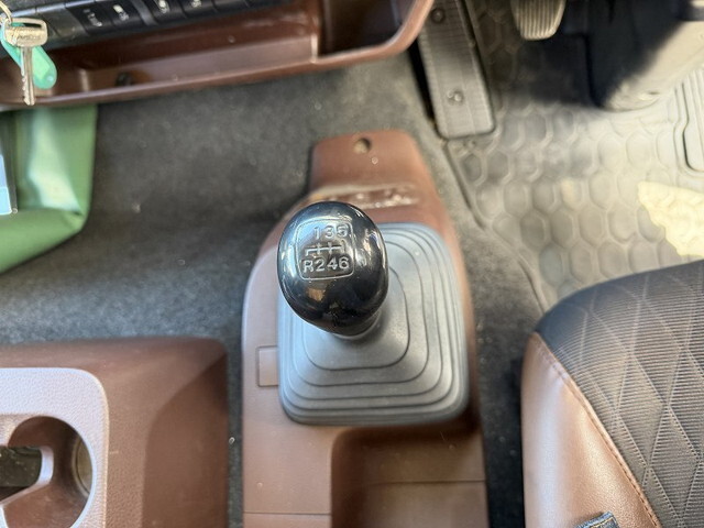 日野レンジャー平ボディ中型（4t）[写真34]