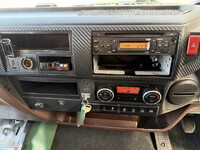 日野レンジャー平ボディ中型（4t）[写真36]