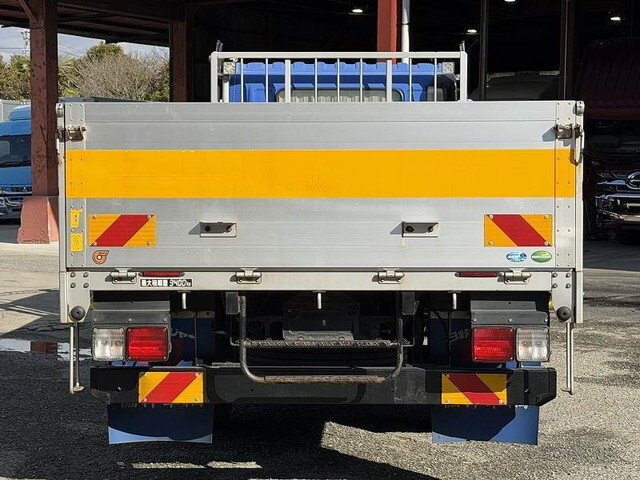 日野レンジャー平ボディ中型（4t）[写真05]