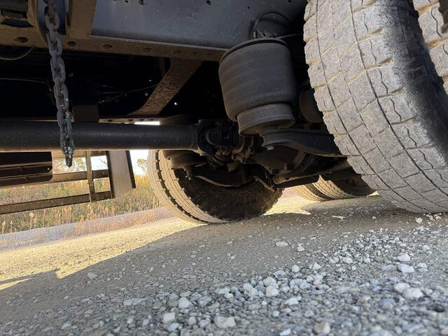 いすゞギガ冷凍車（冷蔵車）大型（10t）[写真18]