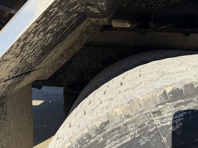 いすゞギガ冷凍車（冷蔵車）大型（10t）[写真23]