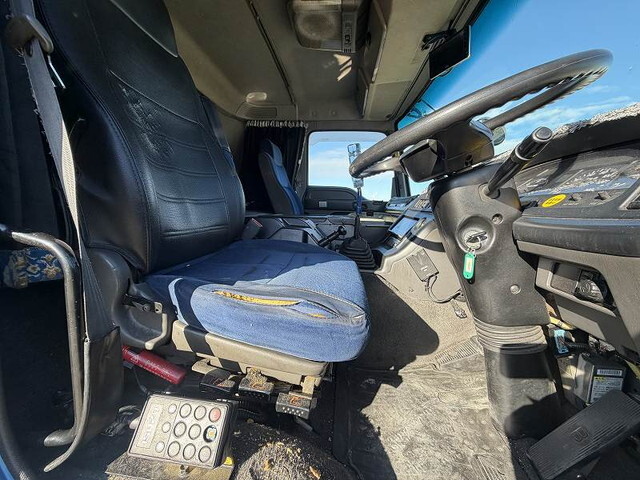 いすゞギガ冷凍車（冷蔵車）大型（10t）[写真27]