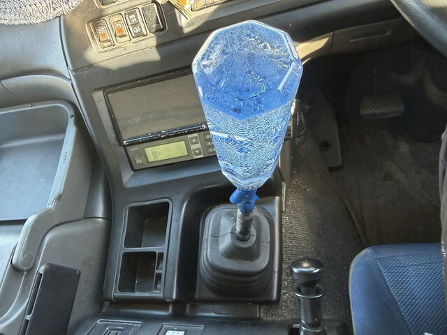 いすゞギガ冷凍車（冷蔵車）大型（10t）[写真30]