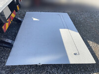 三菱ふそうキャンタークレーン4段小型（2t・3t）[写真11]