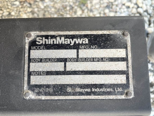 三菱ふそうキャンタークレーン4段小型（2t・3t）[写真11]