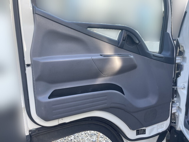 三菱ふそうキャンタークレーン4段小型（2t・3t）[写真28]