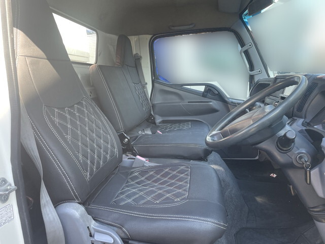 三菱ふそうキャンタークレーン4段小型（2t・3t）[写真31]