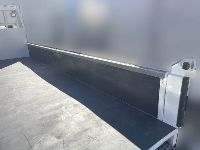 三菱ふそうキャンタークレーン4段小型（2t・3t）[写真08]