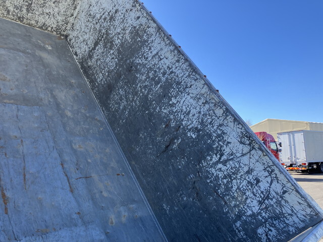 いすゞエルフ深ダンプ（土砂禁ダンプ）小型（2t・3t）[写真15]