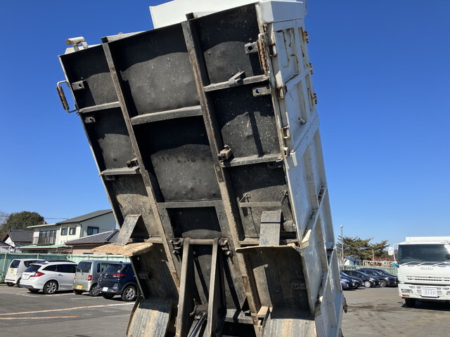 いすゞエルフ深ダンプ（土砂禁ダンプ）小型（2t・3t）[写真17]