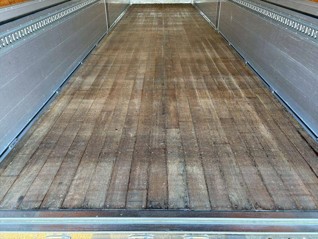 日野プロフィアアルミウイング大型（10t）[写真08]