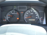 いすゞエルフクレーン3段小型（2t・3t）[写真17]