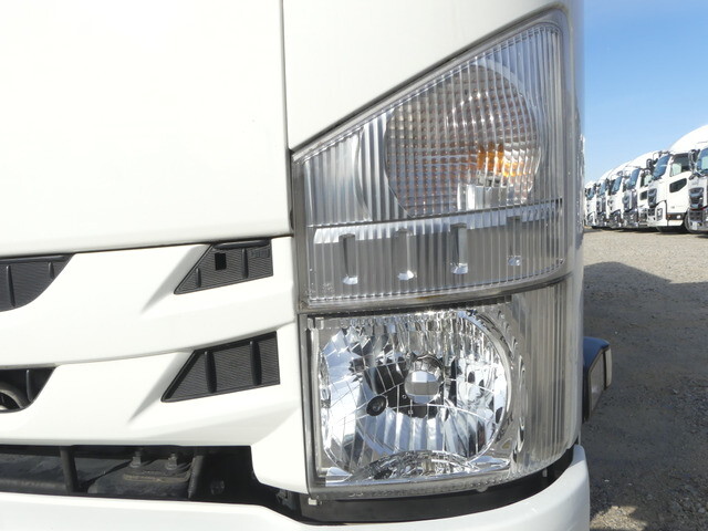 いすゞエルフクレーン3段小型（2t・3t）[写真21]