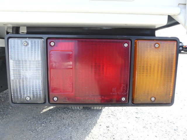 いすゞエルフクレーン3段小型（2t・3t）[写真22]