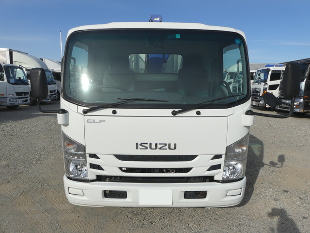 いすゞエルフクレーン3段小型（2t・3t）[写真03]