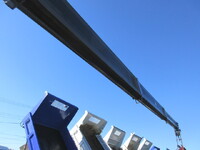 三菱ふそうキャンターセルフクレーン4段小型（2t・3t）[写真15]