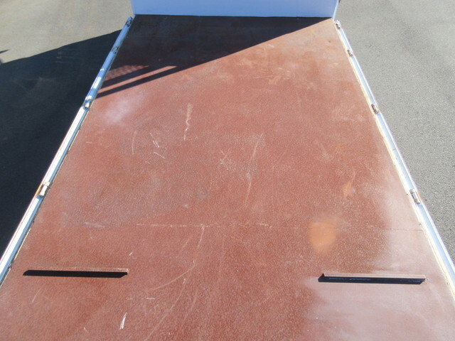 三菱ふそうキャンターセルフクレーン4段小型（2t・3t）[写真16]