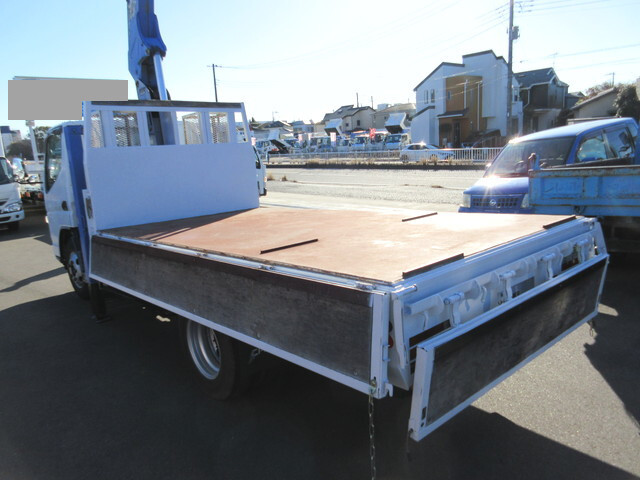 三菱ふそうキャンターセルフクレーン4段小型（2t・3t）[写真18]