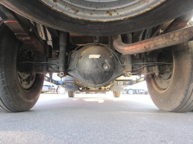 三菱ふそうキャンターセルフクレーン4段小型（2t・3t）[写真19]