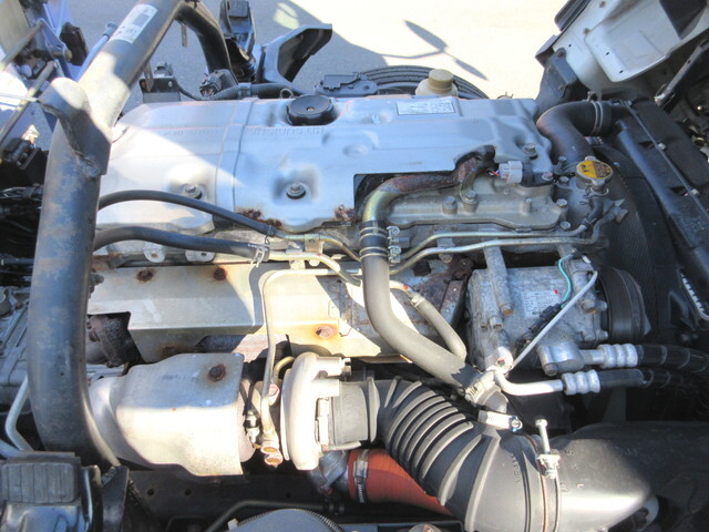 三菱ふそうキャンターセルフクレーン4段小型（2t・3t）[写真31]