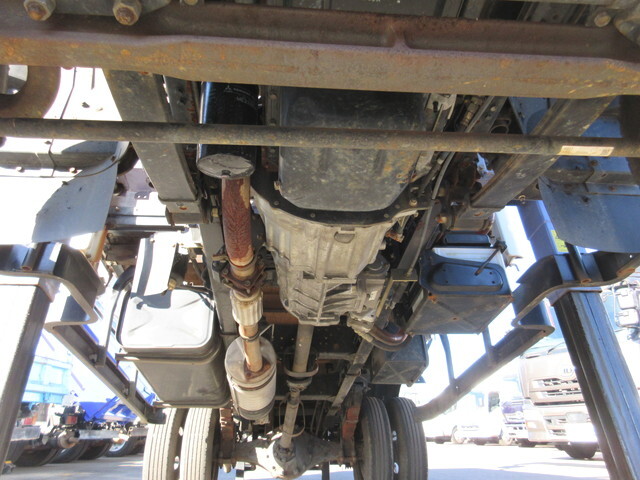 三菱ふそうキャンターセルフクレーン4段小型（2t・3t）[写真35]