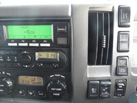 いすゞフォワード冷蔵冷凍ウイング増トン（6t・8t）[写真24]