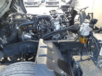 いすゞフォワード冷蔵冷凍ウイング増トン（6t・8t）[写真28]