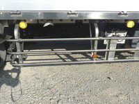 いすゞフォワード冷蔵冷凍ウイング増トン（6t・8t）[写真34]