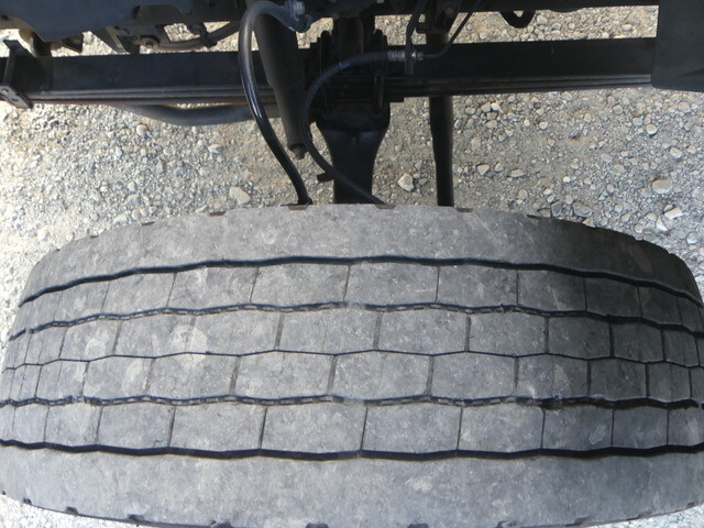 いすゞフォワード冷蔵冷凍ウイング増トン（6t・8t）[写真37]