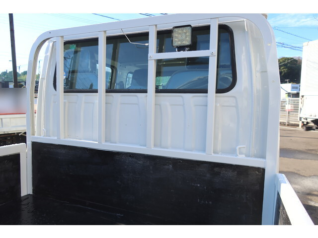 いすゞエルフダブルキャブ（Wキャブ）小型（2t・3t）[写真11]