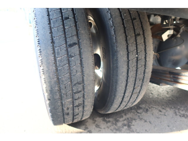 いすゞエルフダブルキャブ（Wキャブ）小型（2t・3t）[写真17]