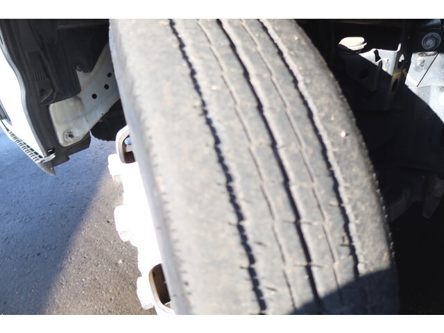 いすゞエルフダブルキャブ（Wキャブ）小型（2t・3t）[写真19]