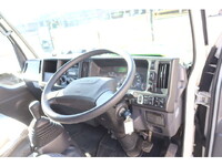 いすゞエルフダブルキャブ（Wキャブ）小型（2t・3t）[写真26]