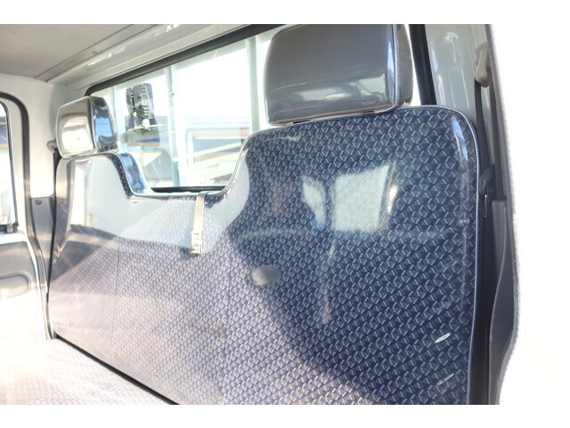 いすゞエルフダブルキャブ（Wキャブ）小型（2t・3t）[写真35]