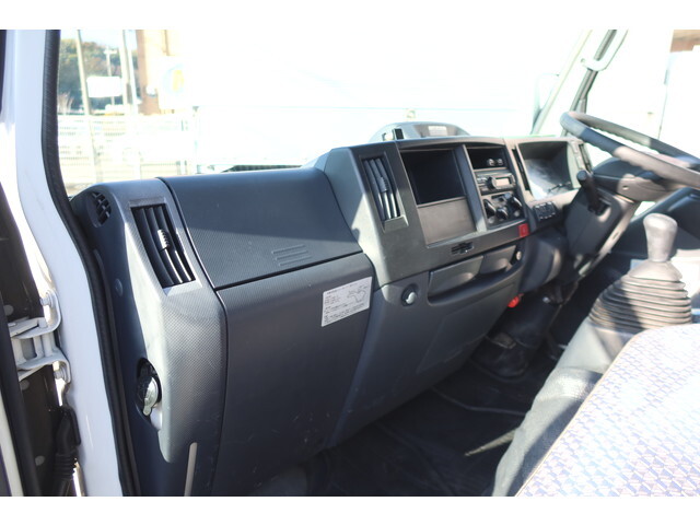 いすゞエルフダブルキャブ（Wキャブ）小型（2t・3t）[写真36]