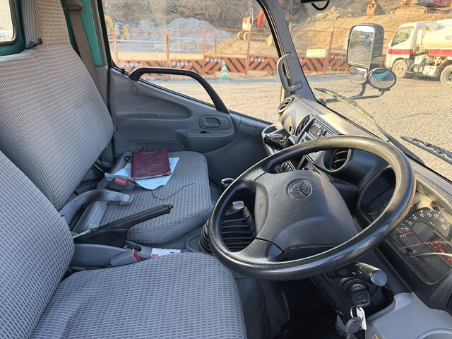 トヨタその他の車種バキュームカー小型（2t・3t）[写真27]