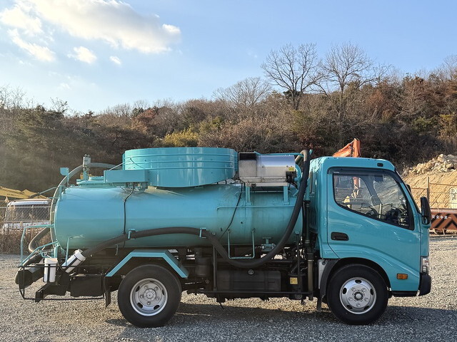 トヨタその他の車種バキュームカー小型（2t・3t）[写真06]