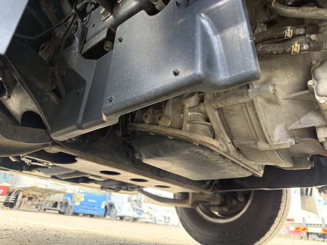 いすゞエルフアルミバン小型（2t・3t）[写真22]