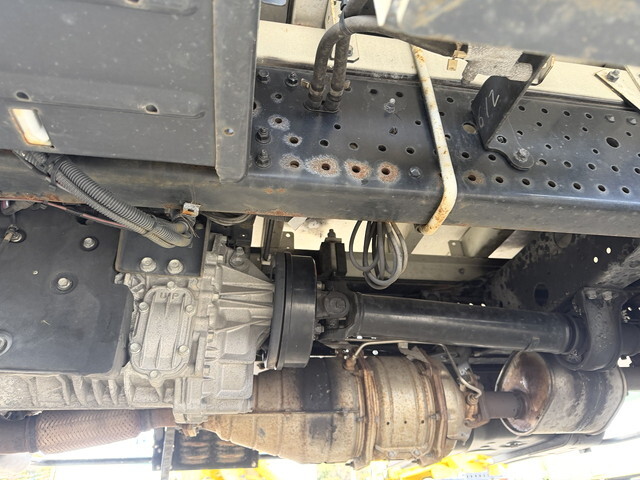 いすゞエルフアルミバン小型（2t・3t）[写真23]